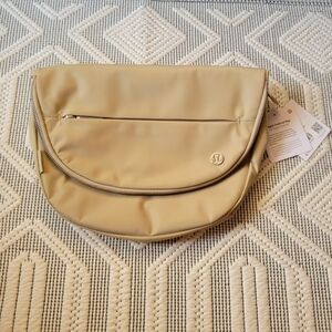 Lululemon All Night Festival Bag 5L Trench